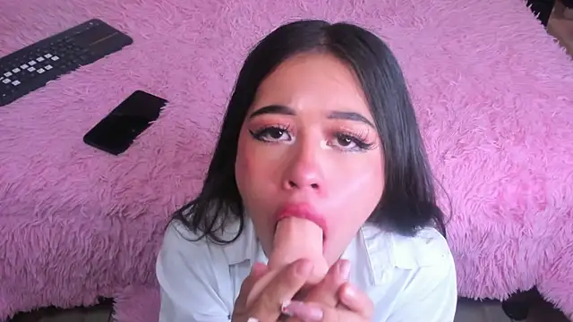 Snapshot of Dulceemia_ chatting on 09.19.25 Dulceemia  online show from 09.19.25