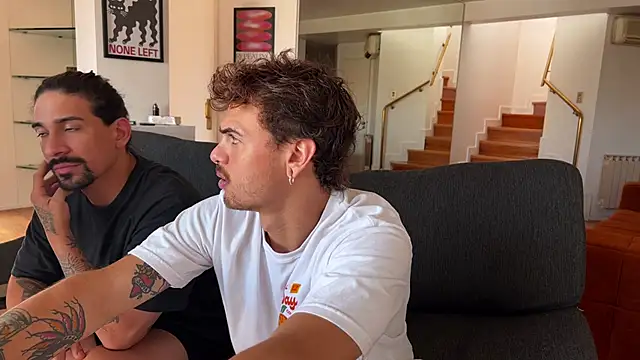 Snapshot of lenruy chatting on 11.16.25 lenruy online show from 11.16.25