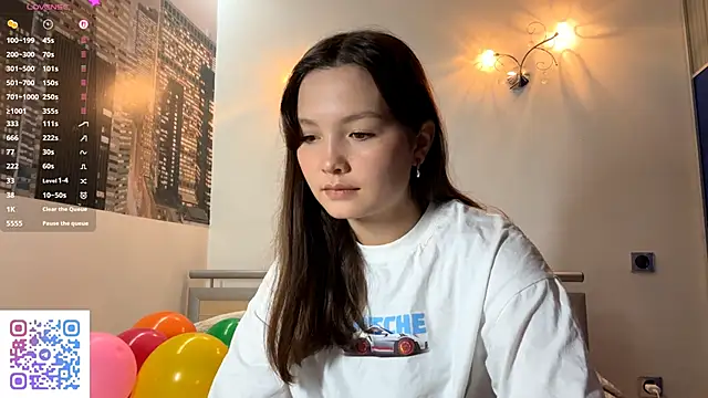 KiraVelvet online show from 09.14.25