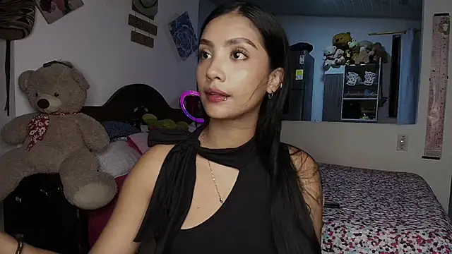 Snapshot of mia_yireth chatting on 09.20.25 mia yireth online show from 09.20.25