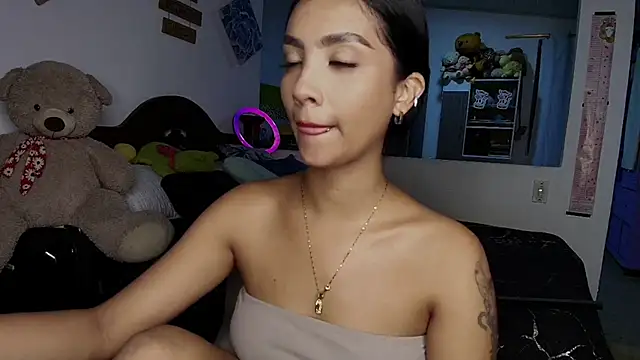 Snapshot of mia_yireth chatting on 09.25.25 mia yireth online show from 09.25.25