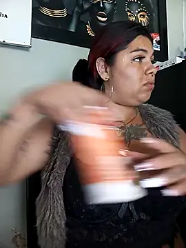 snow belle online show from 10.10.25