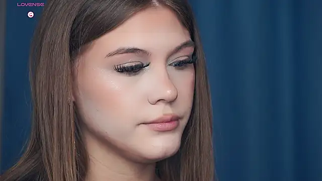 LilyHeupel online show from 09.29.25