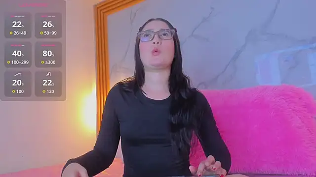 Snapshot of malka_milan chatting on 12.04.25 malka milan online show from 12.04.25