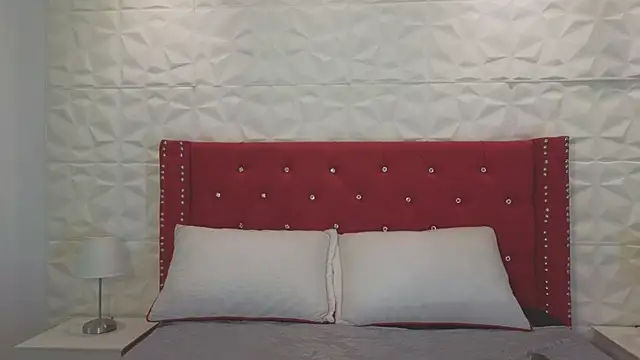 Lucy n pink online show from 10.05.25