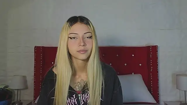 Lucy n pink online show from 11.07.25