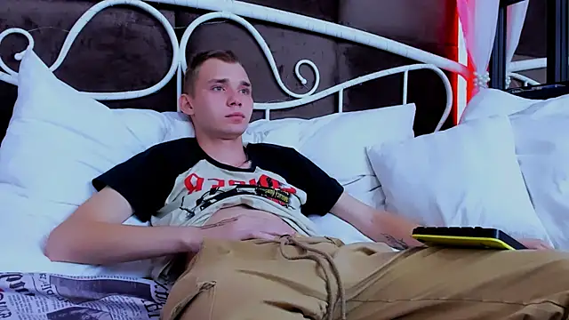 Snapshot of TimBlaks chatting on 09.20.25 TimBlaks online show from 09.20.25