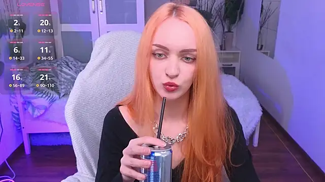 Snapshot of _pink_wassabi_ chatting on 11.20.25 pink wassabi online show from 11.20.25