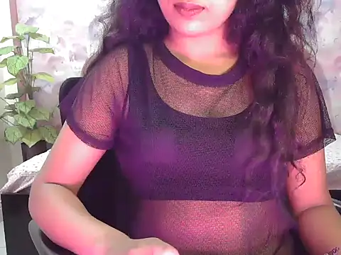 Snapshot of shaalu_sharma chatting on 10.04.25 shaalu sharma online show from 10.04.25