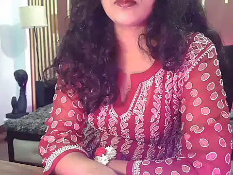 Snapshot of shaalu_sharma chatting on 10.15.25 shaalu sharma online show from 10.15.25