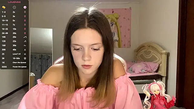 VibeQueenLucy online show from 10.05.25