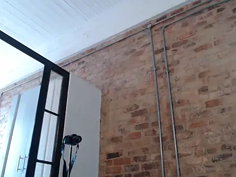 Snapshot of Vince_Favent chatting on 09.27.25 Vince Favent online show from 09.27.25