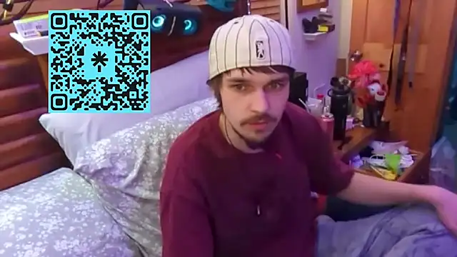 Snapshot of j_ray95 chatting on 11.08.25 j ray95 online show from 11.08.25