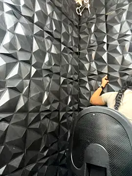 Snapshot of lil_charme chatting on 09.27.25 lil charme online show from 09.27.25