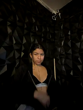 lil charme online show from 11.02.25