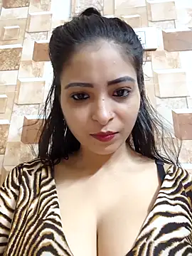 Snapshot of QUEEN-ADITI chatting on 09.11.25 QUEEN-ADITI online show from 09.11.25