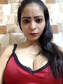 Snapshot of QUEEN-ADITI chatting on 09.12.25 QUEEN-ADITI online show from 09.12.25