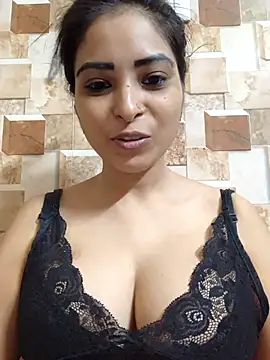 Snapshot of QUEEN-ADITI chatting on 09.24.25 QUEEN-ADITI online show from 09.24.25