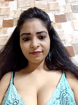 Snapshot of QUEEN-ADITI chatting on 09.28.25 QUEEN-ADITI online show from 09.28.25
