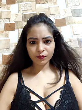 Snapshot of QUEEN-ADITI chatting on 09.30.25 QUEEN-ADITI online show from 09.30.25