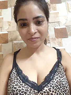 Snapshot of QUEEN-ADITI chatting on 10.03.25 QUEEN-ADITI online show from 10.03.25