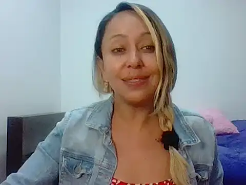 leah susman online show from 12.04.25