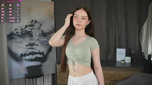 Snapshot of IsabellLongin chatting on 09.14.25 IsabellLongin online show from 09.14.25