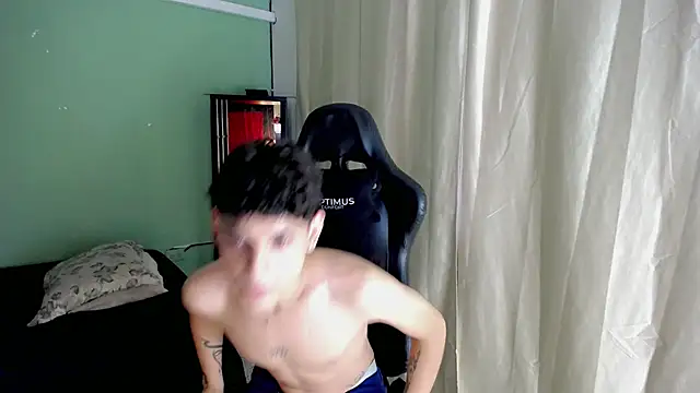 dilan hott  online show from 11.27.25