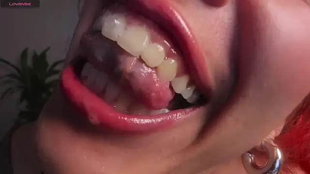 bri von dhara   online show from 10.14.25