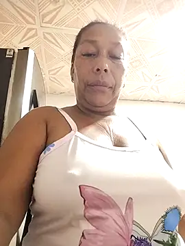 Naomi-Mature online show from 10.08.25