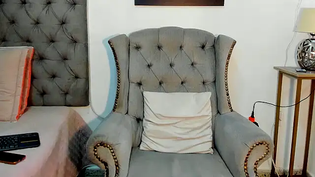 Snapshot of nahiroby_ebony chatting on 10.02.25 nahiroby ebony online show from 10.02.25
