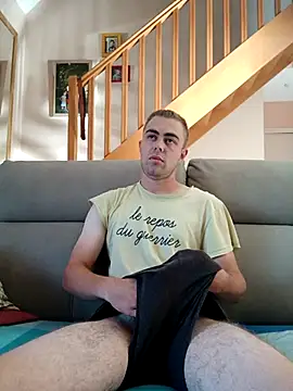 Snapshot of Aymeric35000 chatting on 09.11.25 Aymeric35000 online show from 09.11.25