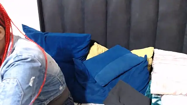 Hotsexyberry21 online show from 11.24.25