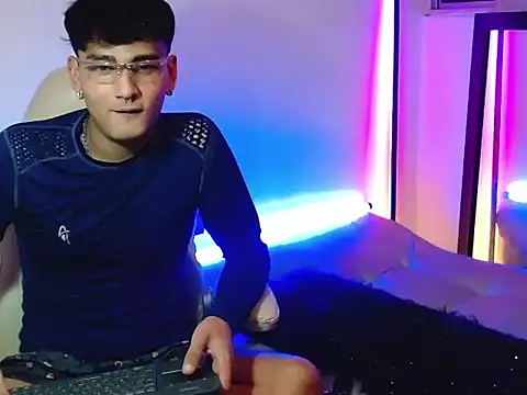 Valentin peach online show from 09.10.25