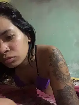 Snapshot of Vixxen_99 chatting on 11.20.25 Vixxen 99 online show from 11.20.25