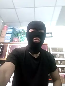 Snapshot of HoaiAn_95 chatting on 10.28.25 HoaiAn 95 online show from 10.28.25