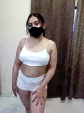 Snapshot of sexy_aaliya_hamidi chatting on 10.07.25 sexy aaliya hamidi online show from 10.07.25