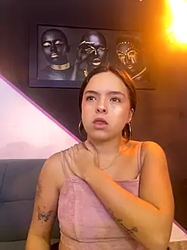 Snapshot of EmilyHarperr chatting on 09.09.25 EmilyHarperr online show from 09.09.25