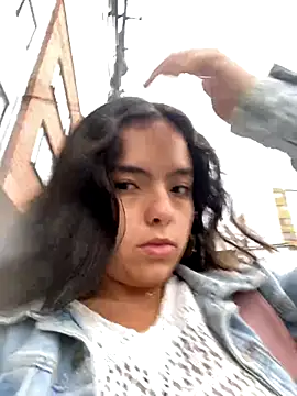 Snapshot of EmilyHarperr chatting on 09.20.25 EmilyHarperr online show from 09.20.25