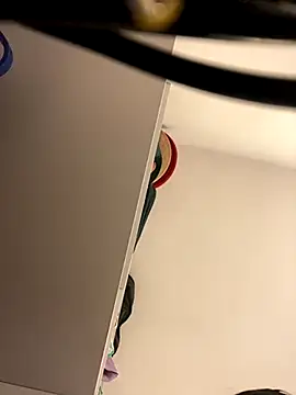 Snapshot of EmilyHarperr chatting on 11.22.25 EmilyHarperr online show from 11.22.25