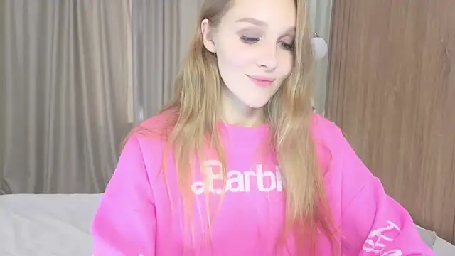 Snapshot of Brigitte_Bardot chatting on 09.29.25 Brigitte Bardot online show from 09.29.25