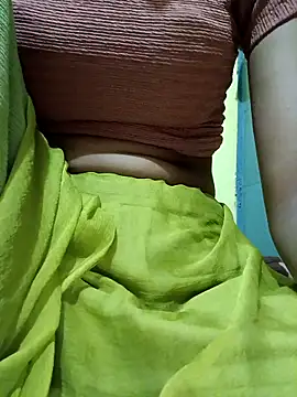 Snapshot of Hut_rotu_cute chatting on 09.17.25 Hut rotu cute online show from 09.17.25