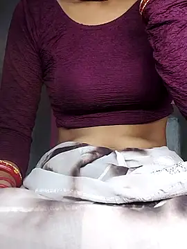 Snapshot of Hut_rotu_cute chatting on 09.21.25 Hut rotu cute online show from 09.21.25