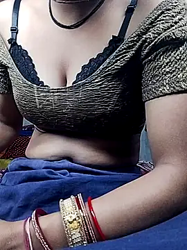 Snapshot of Hut_rotu_cute chatting on 12.02.25 Hut rotu cute online show from 12.02.25