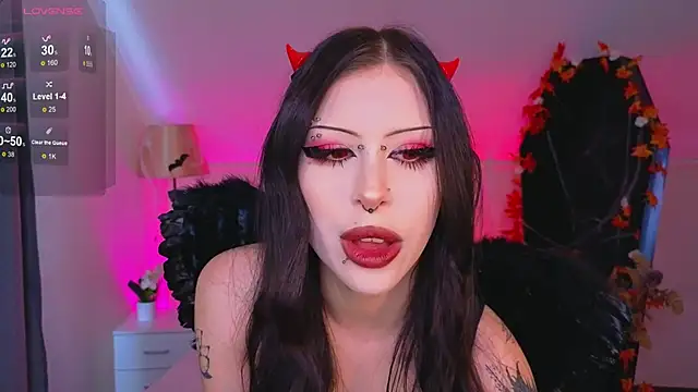 venomeowww   online show from 10.25.25