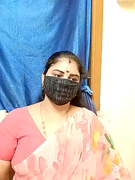 Snapshot of sushma26 chatting on 10.17.25 sushma26 online show from 10.17.25
