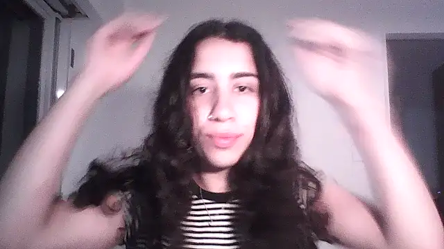 Snapshot of Souphicherry chatting on 09.20.25 Souphicherry online show from 09.20.25