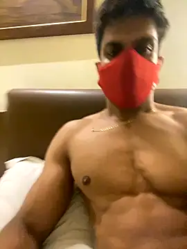 Snapshot of fitxrs chatting on 09.08.25 fitxrs online show from 09.08.25