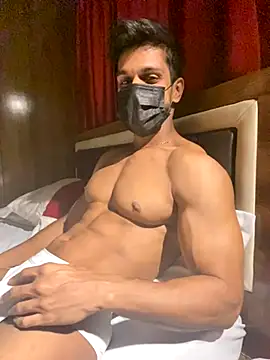 Snapshot of fitxrs chatting on 09.28.25 fitxrs online show from 09.28.25