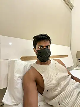 Snapshot of fitxrs chatting on 10.10.25 fitxrs online show from 10.10.25